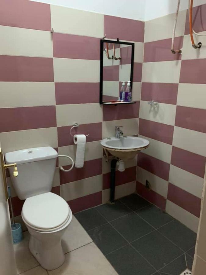 Vlv International Guest House Кололи Экстерьер фото